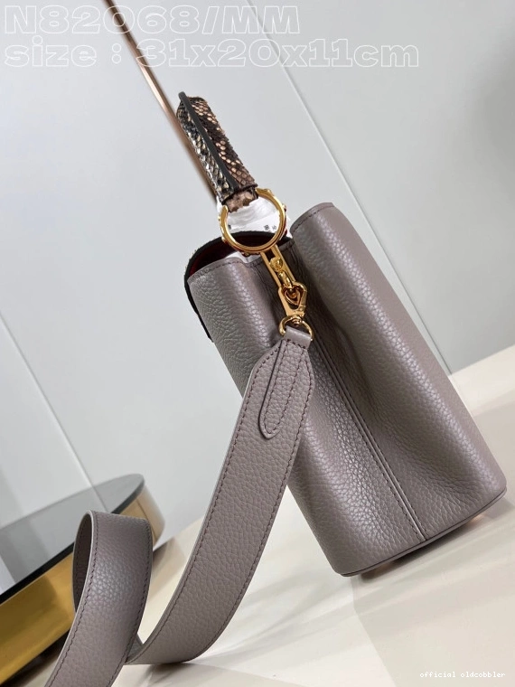 Official oldcobbler LOUIS CAPUCINES VUITTON BB-31.5*20*11CM 0802